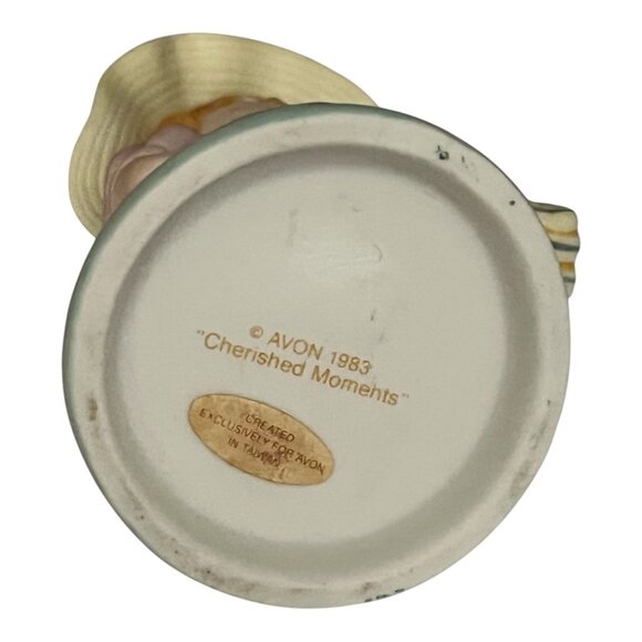 Vintage 1983 Avon Cherished Moments Figurine – Girl in Hat – Cherished Moments L - Picture 5 of 5